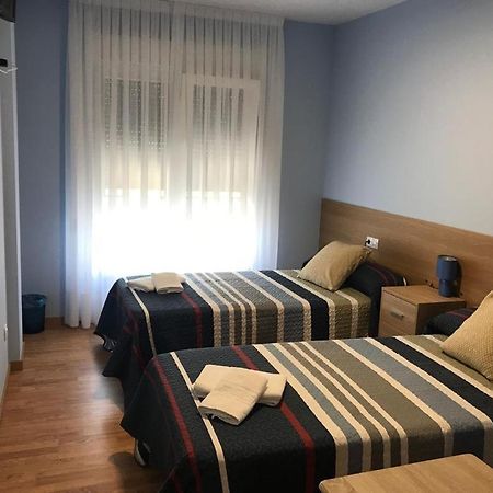 Pension Santirso Palas de Rei Esterno foto